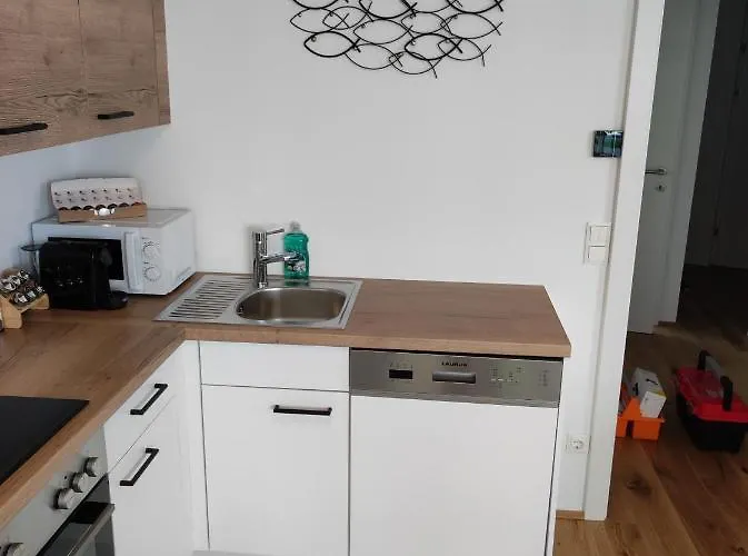 Roksox-home Gegenueber Der Uno-city Und Kaiserwasser Apartmán *